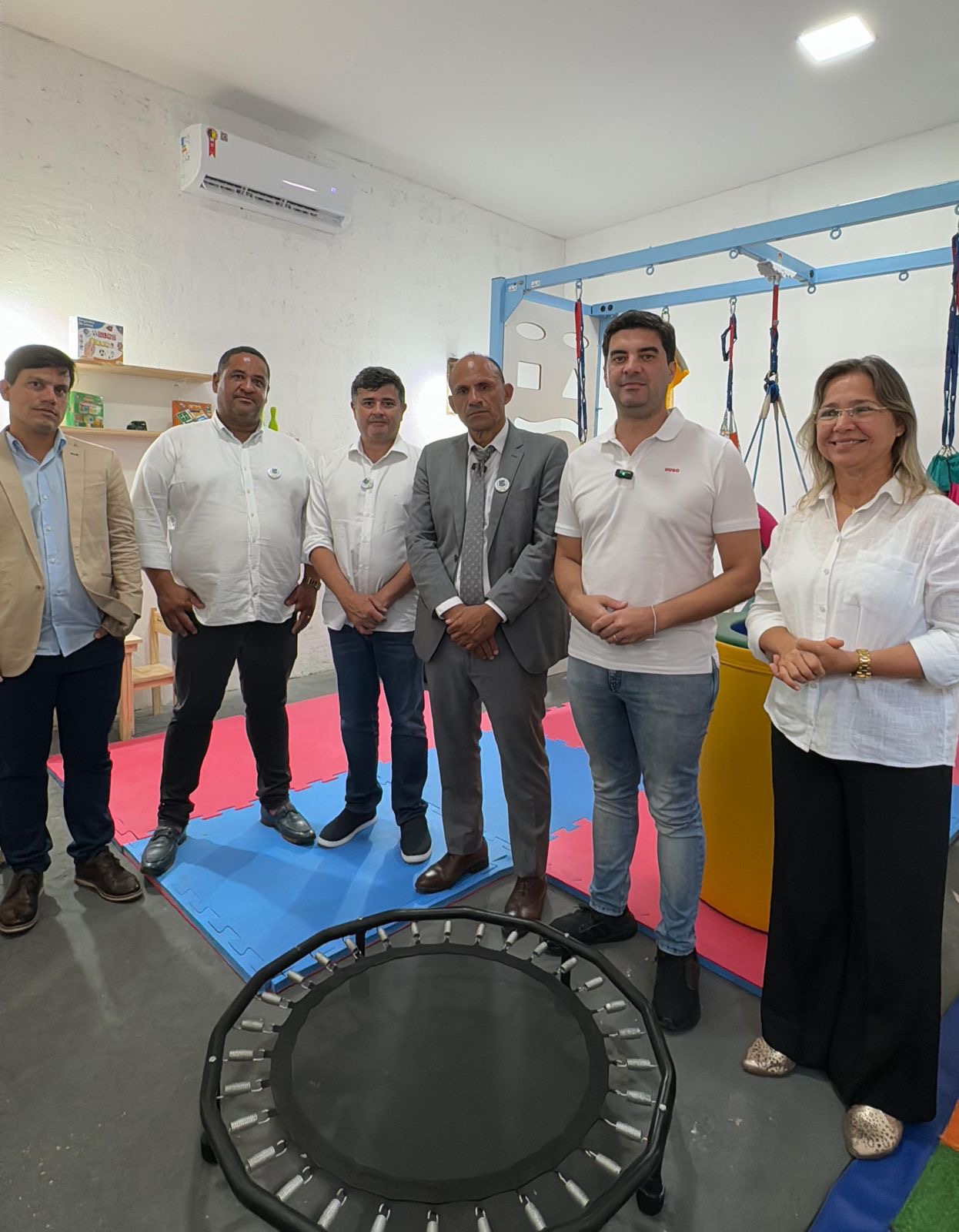 Eduardo da Fonte participa da inauguração da Casa Azul de Taquaritinga do Norte ao lado do prefeito Gena Lins