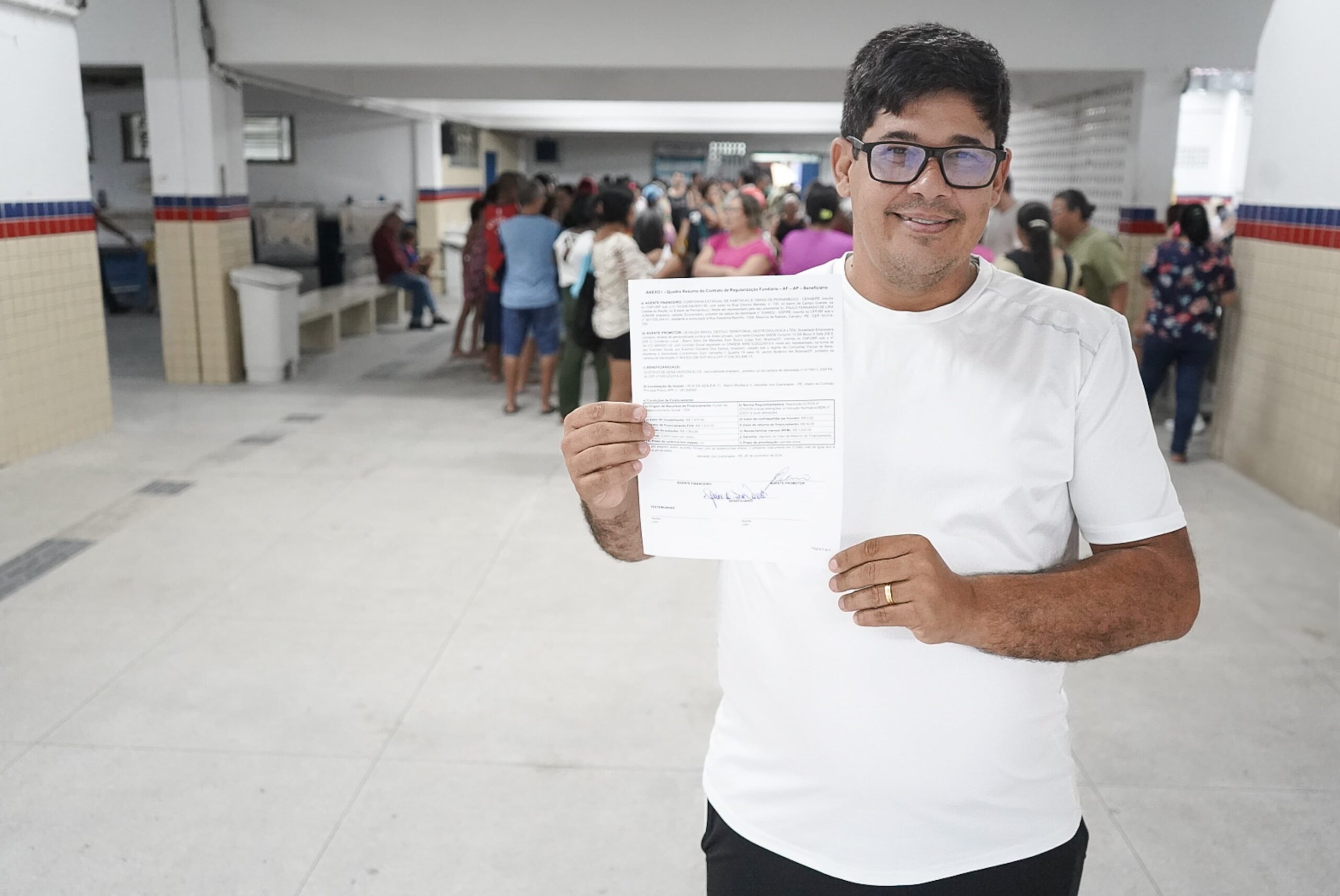Jaboatão inicia assinatura de contratos dos moradores de Muribeca no projeto Regmel
