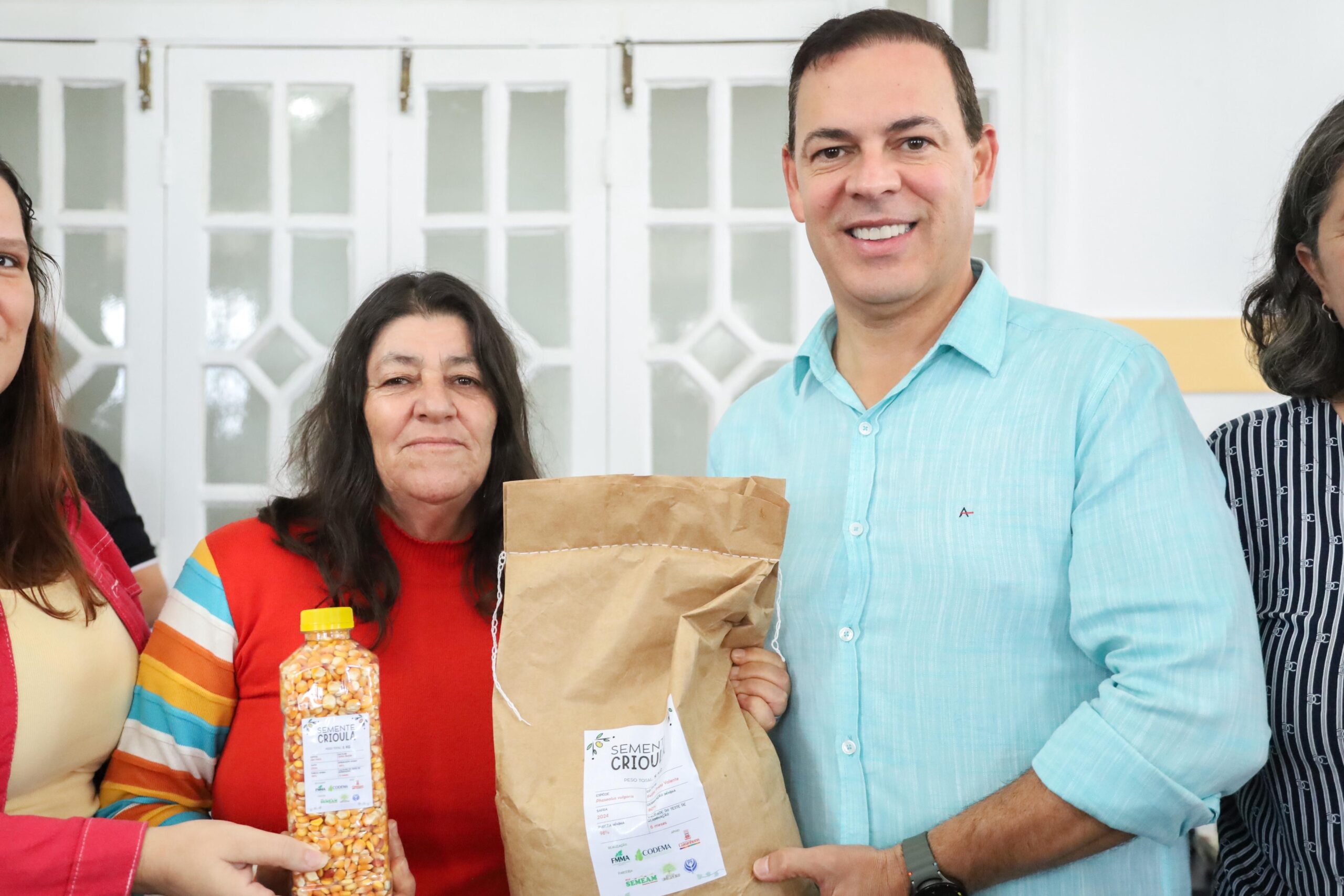 Prefeitura de Garanhuns inicia distribuição de sementes crioulas e lança Plano Municipal de Aração
