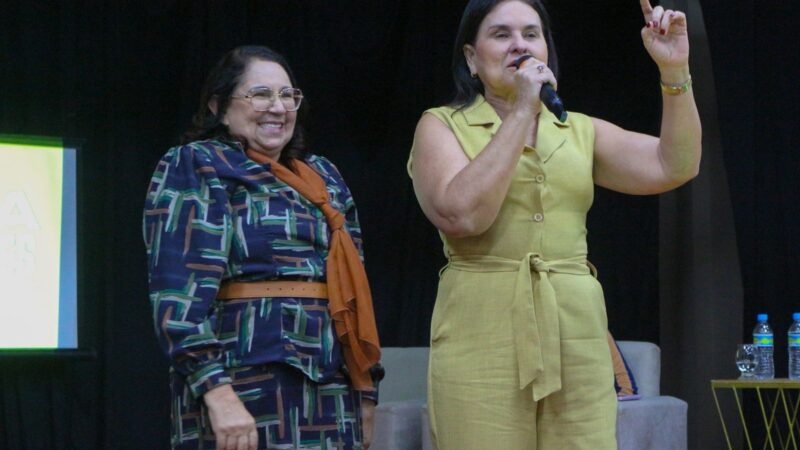 Dona Graça marca presença em evento de formação política para mulheres, junto com a Prefeita Elcione em Igarassu.
