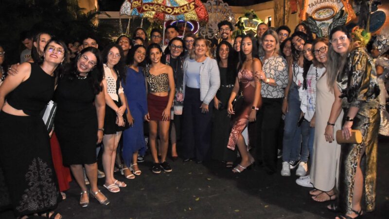Andrea Medeiros participa da abertura do Cine-PE 2025