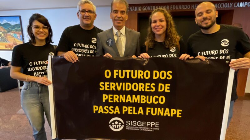 Menos de 100 servidores para cuidar de mais de 100 mil aposentados
