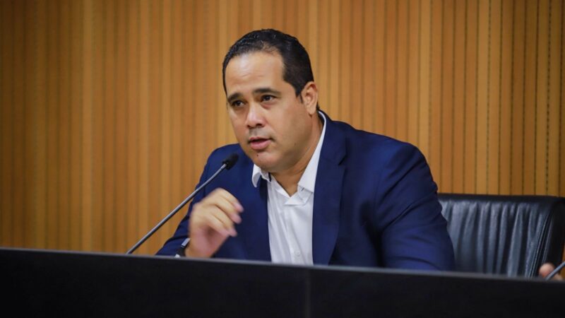 PROJETO DO DEPUTADO JEFERSON TIMÓTEO QUE ISENTA DO IPVA VEÍCULOS COM MAIS DE 15 ANOS É APROVADO NA COMISSÃO DE FINANÇAS DA ALEPE