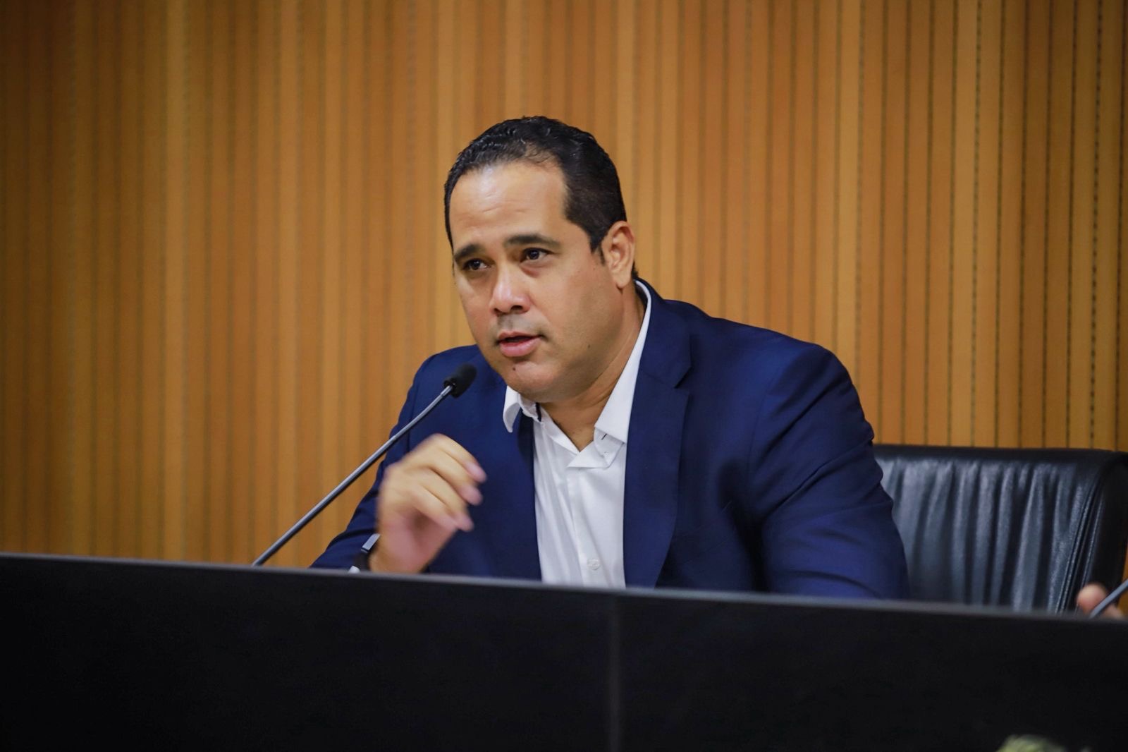 PROJETO DO DEPUTADO JEFERSON TIMÓTEO QUE ISENTA DO IPVA VEÍCULOS COM MAIS DE 15 ANOS É APROVADO NA COMISSÃO DE FINANÇAS DA ALEPE