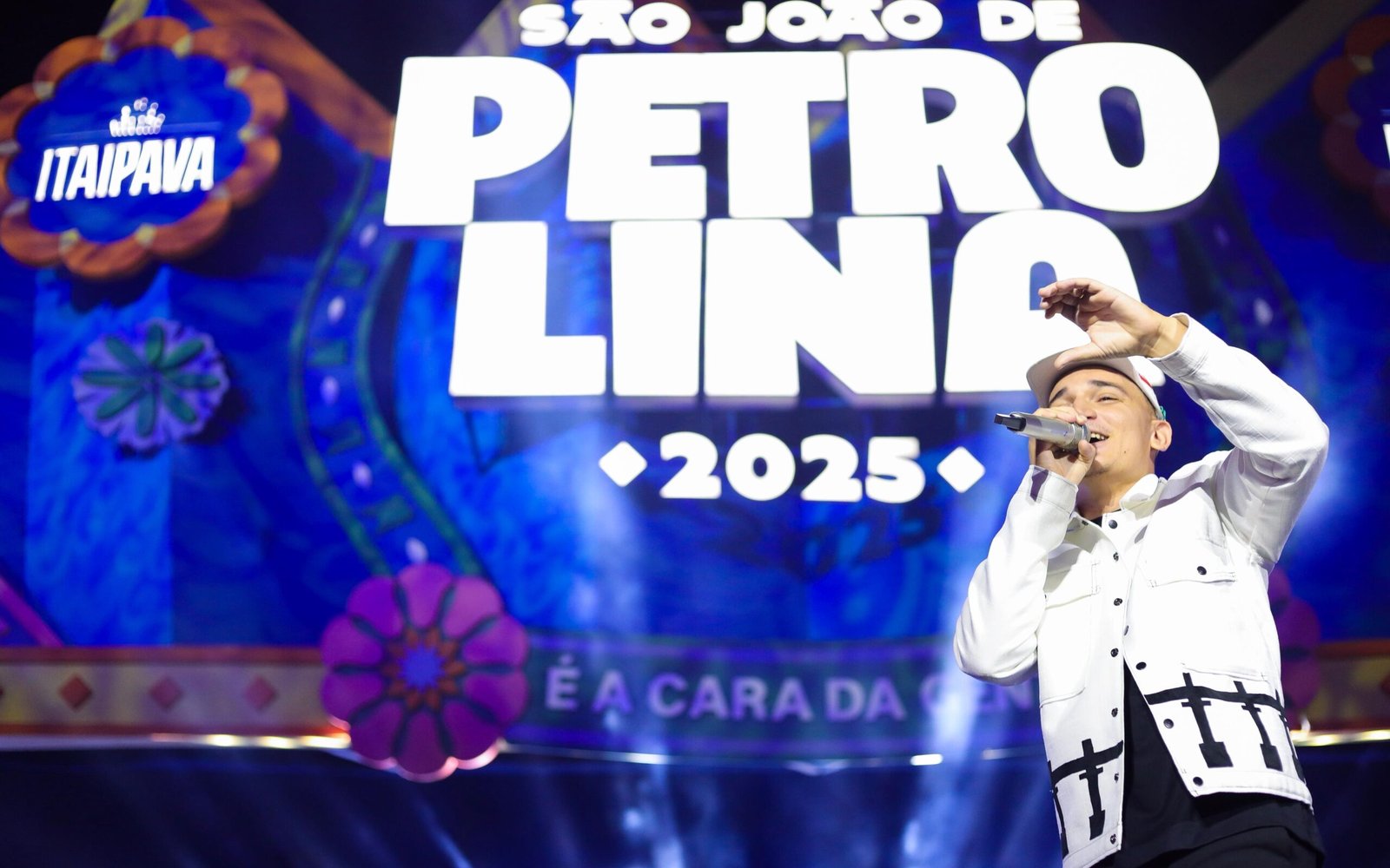 João Gomes colocou o público para dançar no Pátio de Eventos Ana das Carrancas