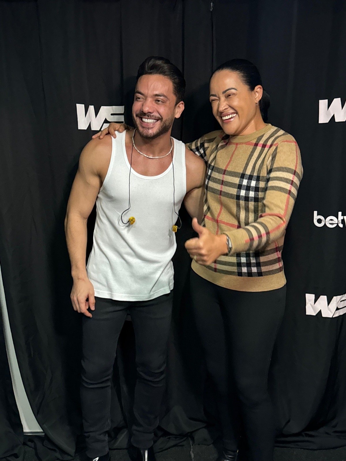 Prefeita de Sertânia confirma Wesley Safadão como atração da EXPOCOSE 2026