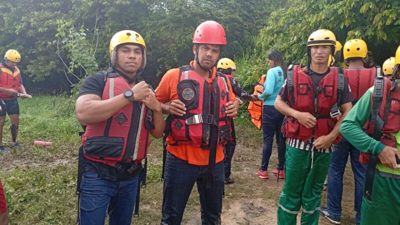 Defesa Civil da Água Preta participa de treinamento no rio una