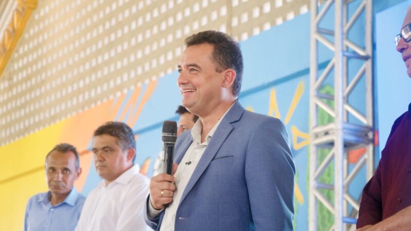 Prefeito Andrei Gonçalves entrega quadra poliesportiva requalificada no bairro Itaberaba e anuncia novas obras