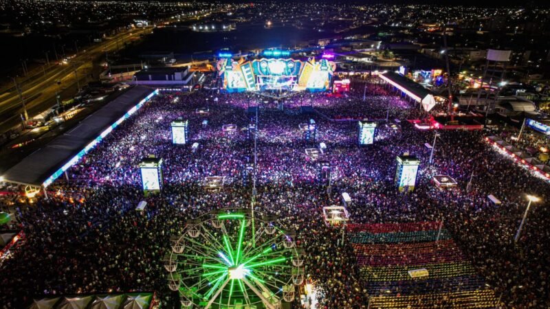 Safadão e Natanzinho lotam o São João de Petrolina em noite de recorde de público