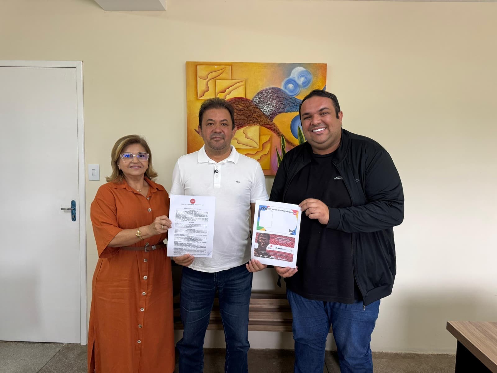 Araripina é pioneira no Sertão do Araripe com emissão gratuita da Carteira Nacional do Estudante para universitários da AEDA