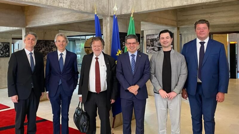 Clodoaldo participa de reunião com senadores franceses a convite da Embaixada 