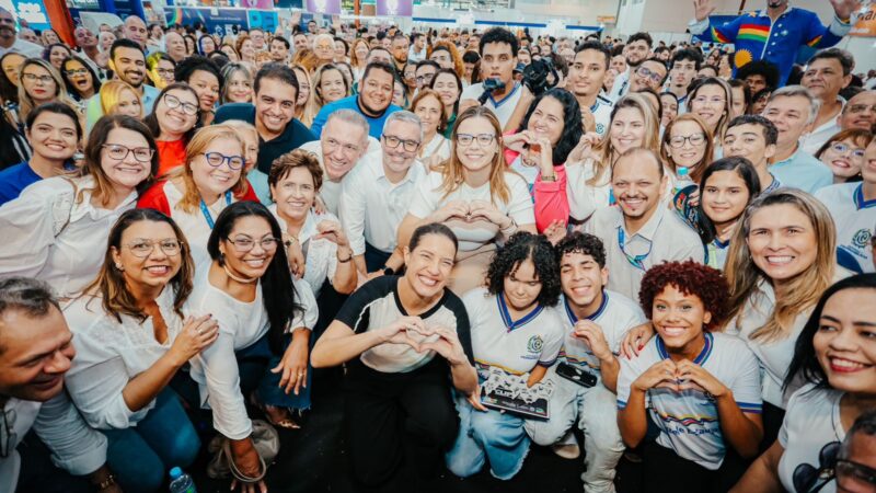No Circuito Literário de Pernambuco em Caruaru, governadora Raquel Lyra destaca educação e cultura como pilares da transformação do Estado