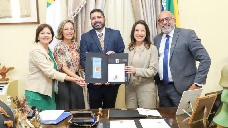 Governo de Pernambuco e Correios lançam selo contra o abuso e a violência sexual direcionado a crianças e adolescentes
