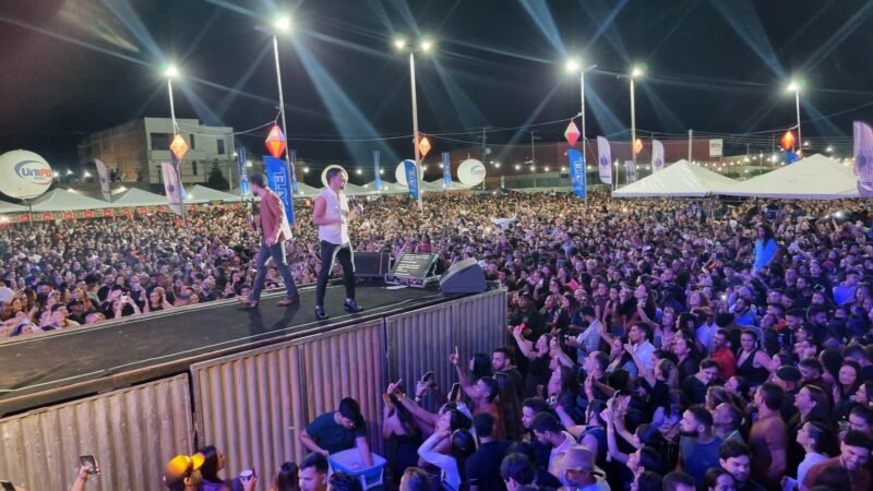 Show histórico de Zezé & Luciano marca aniversário de Floresta e movimenta economia local