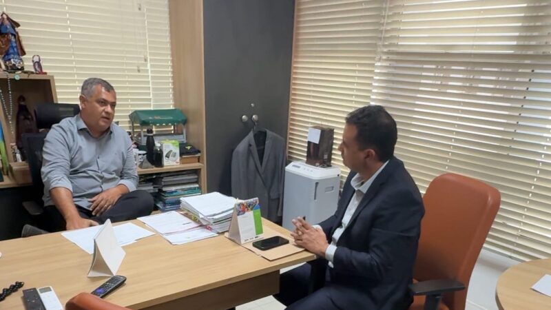 Prefeito de Juazeiro articula com Governo da Bahia construção do Mercado do Peixe no Angari