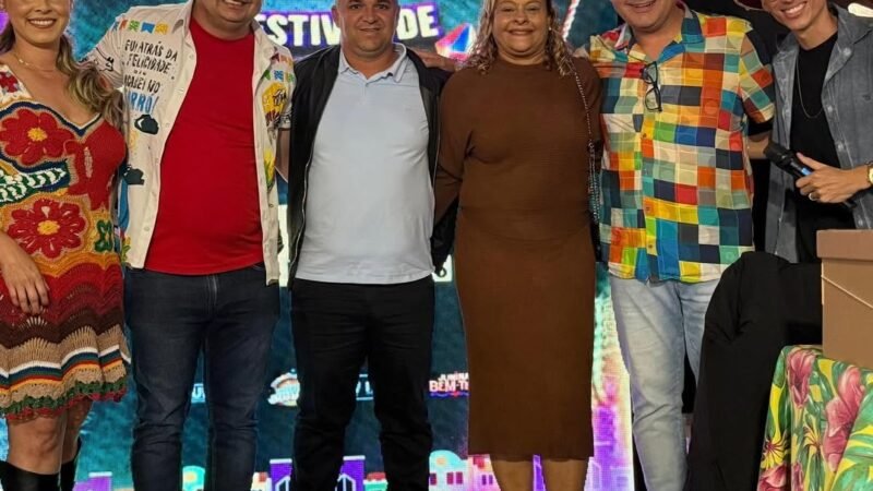 Pedro Pilota celebra sucesso do São João Popular de Itaíba e anuncia foco na Festa de Negras