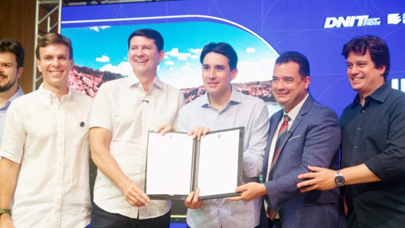 Prefeito de Juazeiro participa da apresentação da Nova Hidrovia do São Francisco e reforça importância da retomada da ferrovia para o desenvolvimento regional