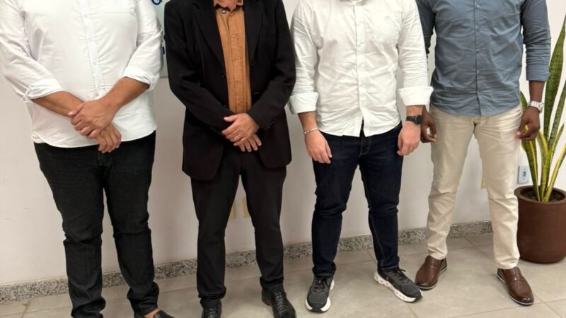 Belém do São Francisco: Calby conquista mais uma máquina para o povo do Campo, 1 trator para fortalecer a agricultura do município