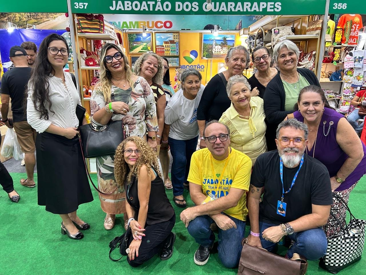 Prefeitura leva artesãos do Jaboatão dos Guararapes para visita técnica na 25ª Fenearte