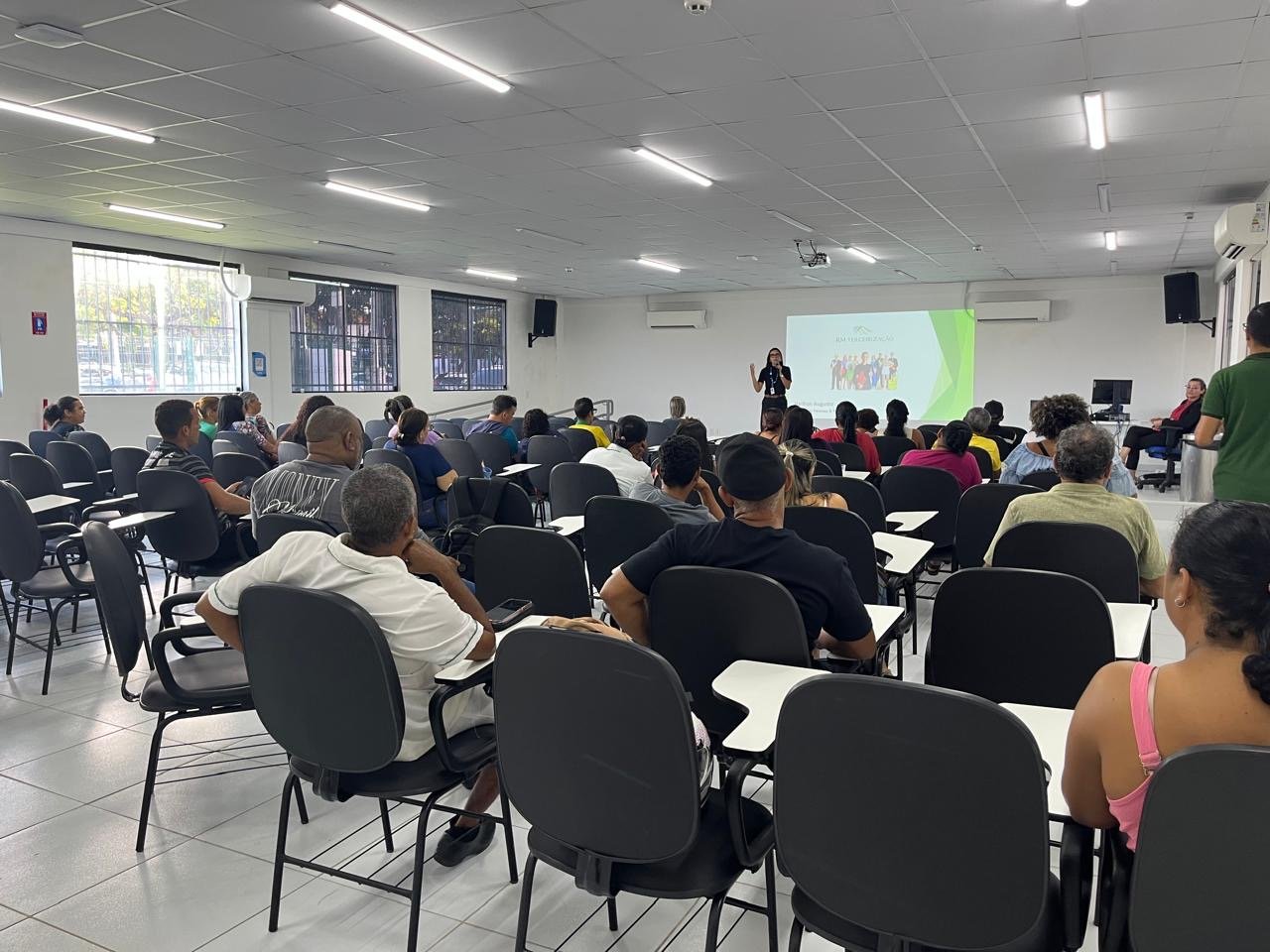 Prefeitura do Jaboatão realiza capacitação para auxiliares de serviços gerais da rede municipal de saúde