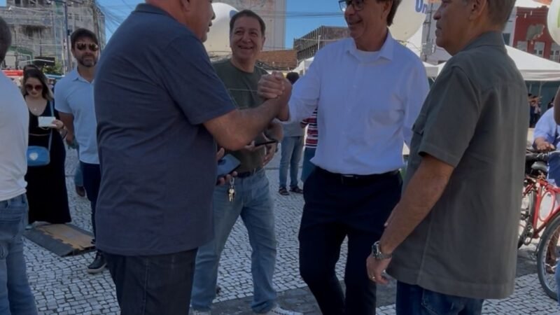 Gilson Machado e Alberto Feitosa recebem mensagens de apoio ao presidente Bolsonaro durante celebração de Nossa Senhora do Carmo
