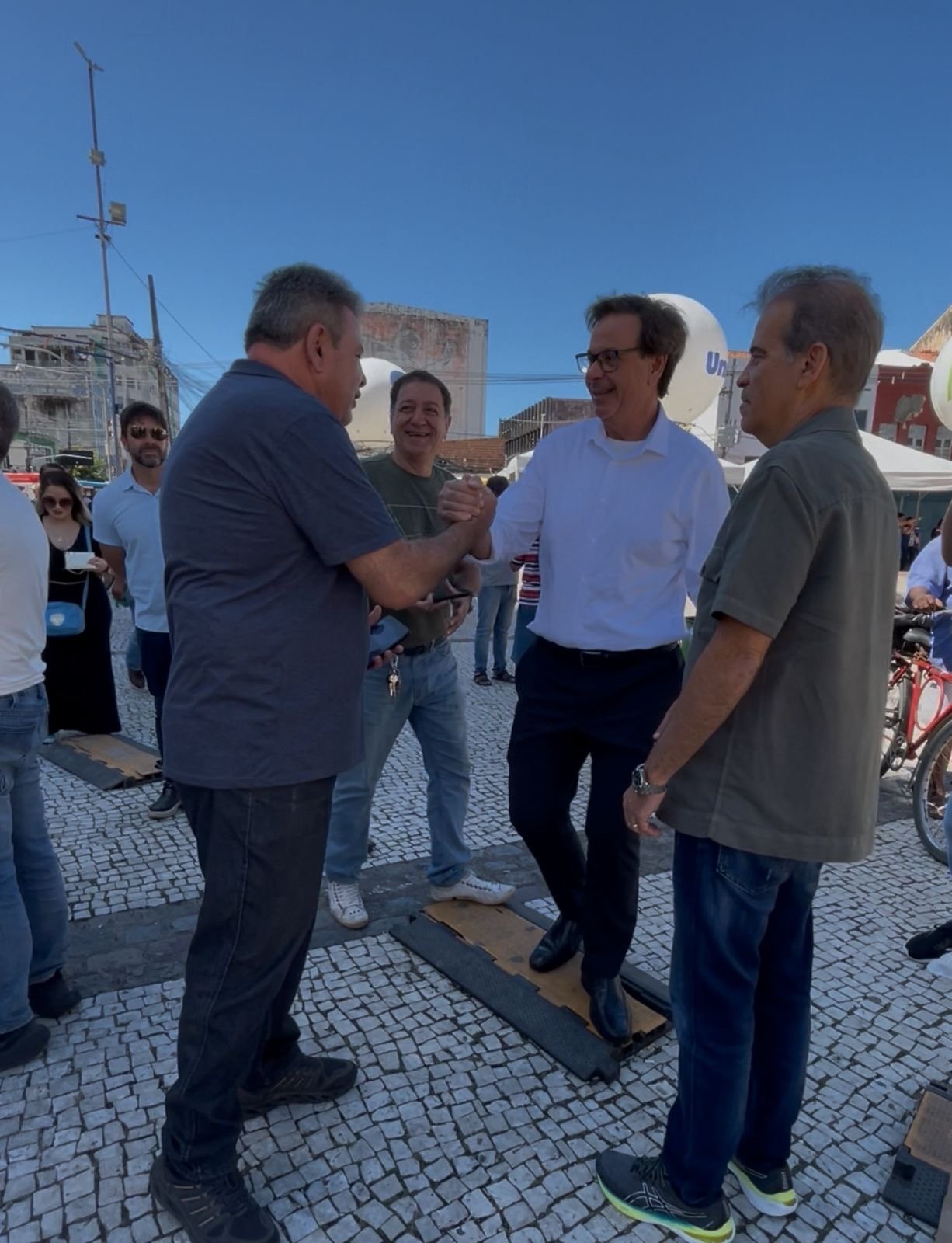 Gilson Machado e Alberto Feitosa recebem mensagens de apoio ao presidente Bolsonaro durante celebração de Nossa Senhora do Carmo