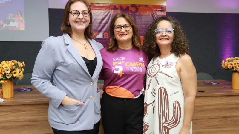 Carla Luckwu realiza palestra na Conferência Municipal de Políticas para as Mulheres em Serra Talhada