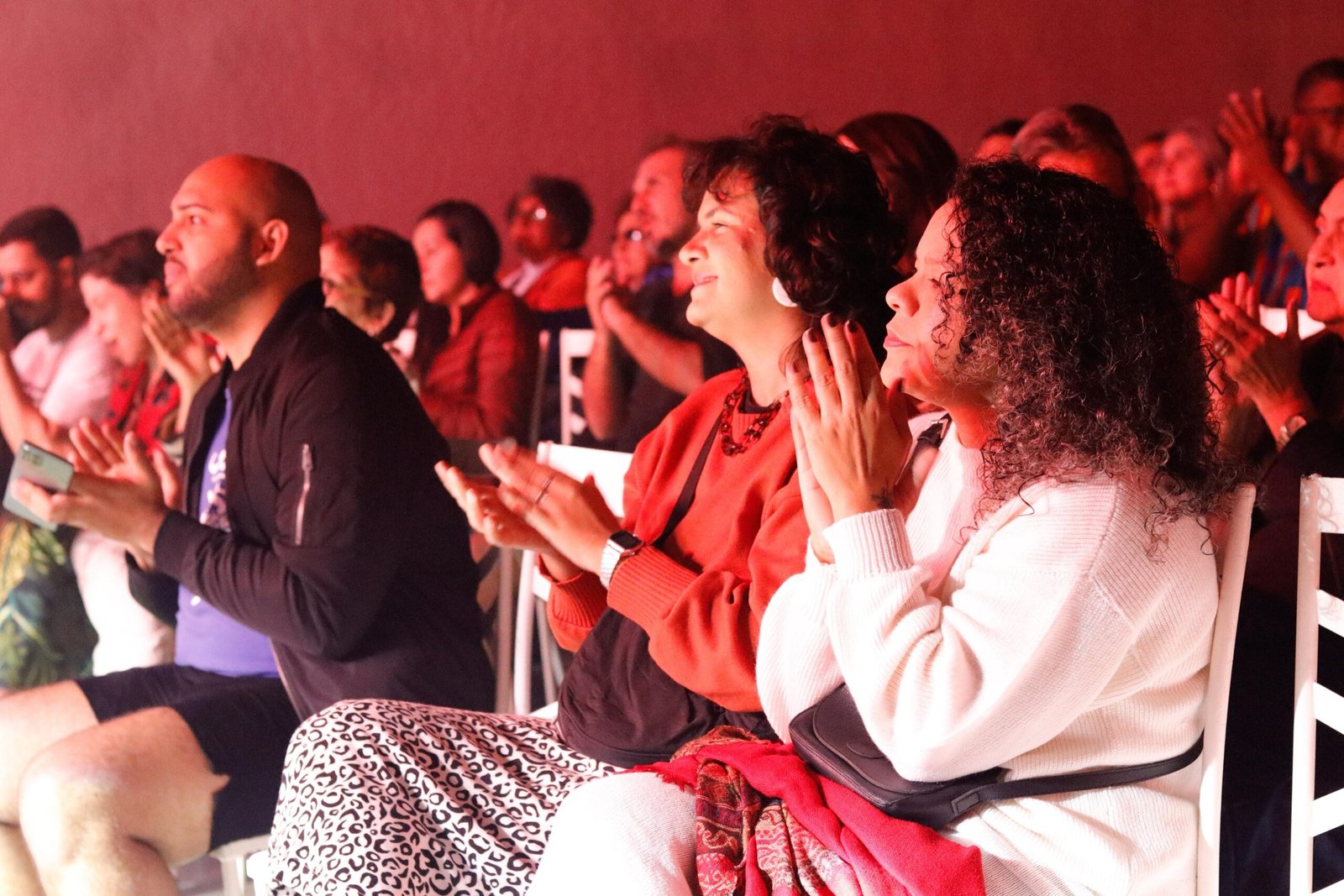 Com novo endereço, Palco Estação iniciou a programação no FIG nesta sexta-feira (18)