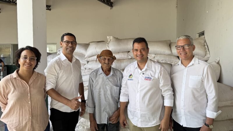 Prefeitura de Juazeiro inicia entrega de milho para pequenos produtores afetados pela estiagem