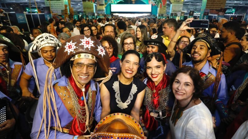 A Feira das Feiras: na abertura da 25ª edição da Fenearte, governadora Raquel Lyra celebra a força do artesanato brasileiro
