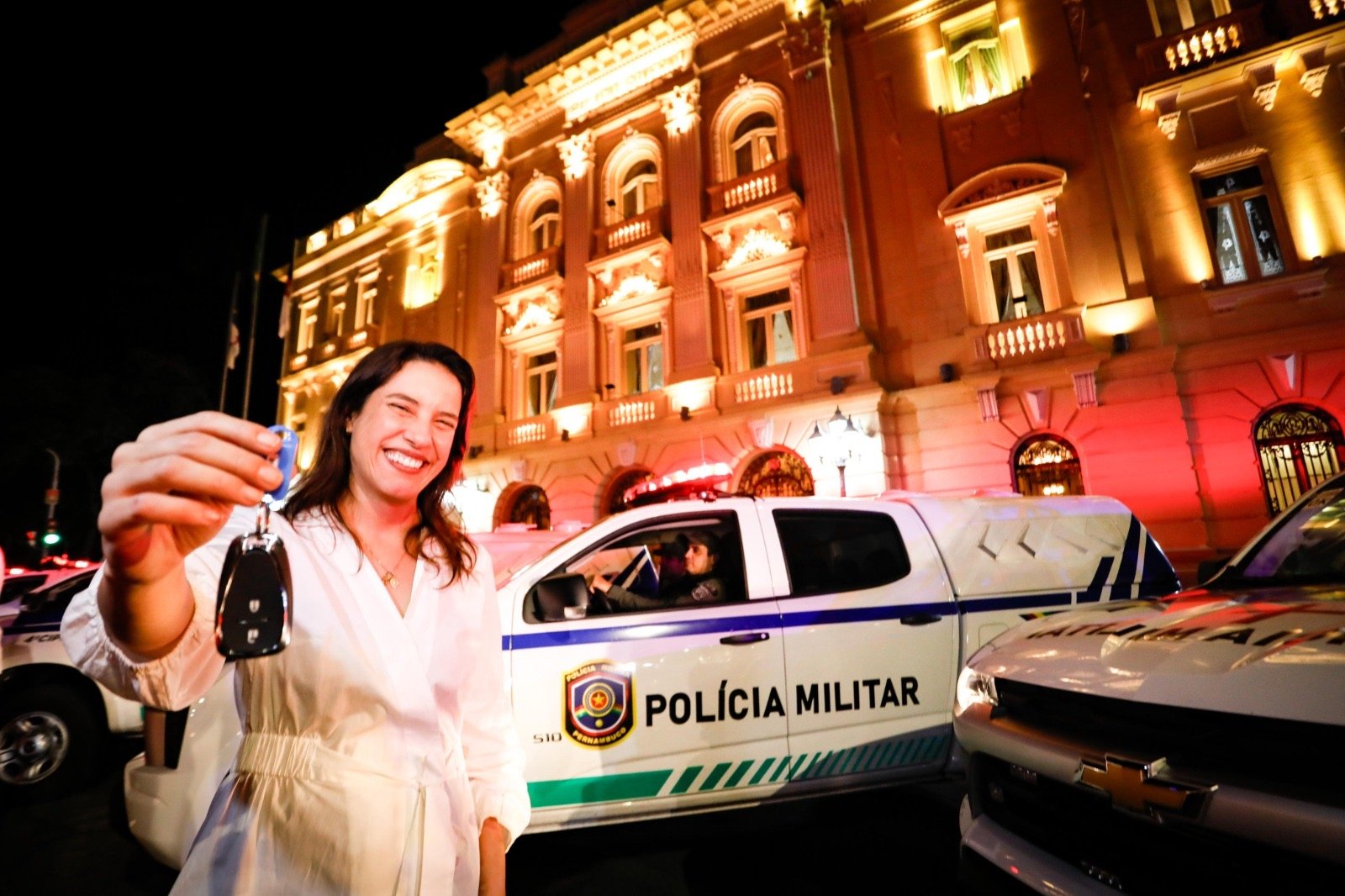 Juntos pela Segurança: com investimentos de R$ 7,4 milhões, governadora Raquel Lyra entrega novos equipamentos e veículos para as forças de segurança do Estado