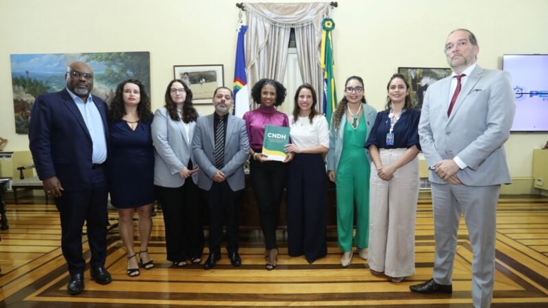 Governadora Raquel Lyra recebe missão do Conselho Nacional de Direitos Humanos (CNDH)