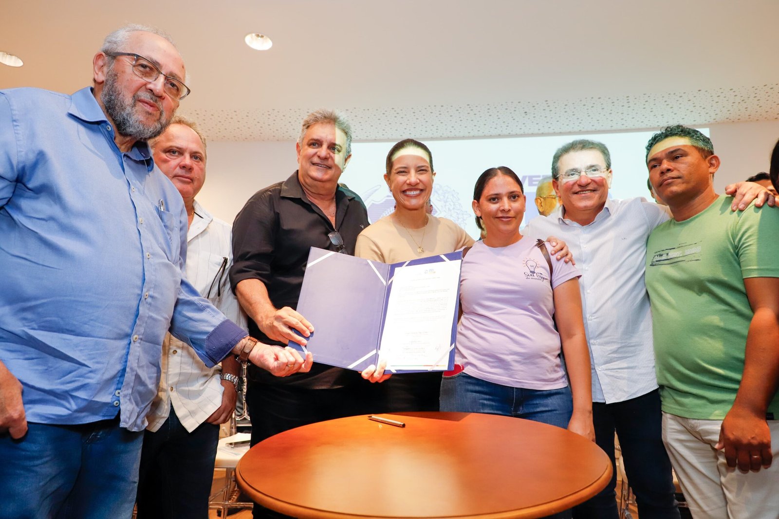 Em Serra Talhada, governadora Raquel Lyra autoriza recuperação de barragem e inicia maior obra de saneamento rural da história do Estado
