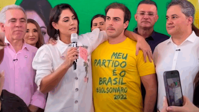 Michelle Bolsonaro se solidariza com Gilson Filho durante evento do PL na Paraíba