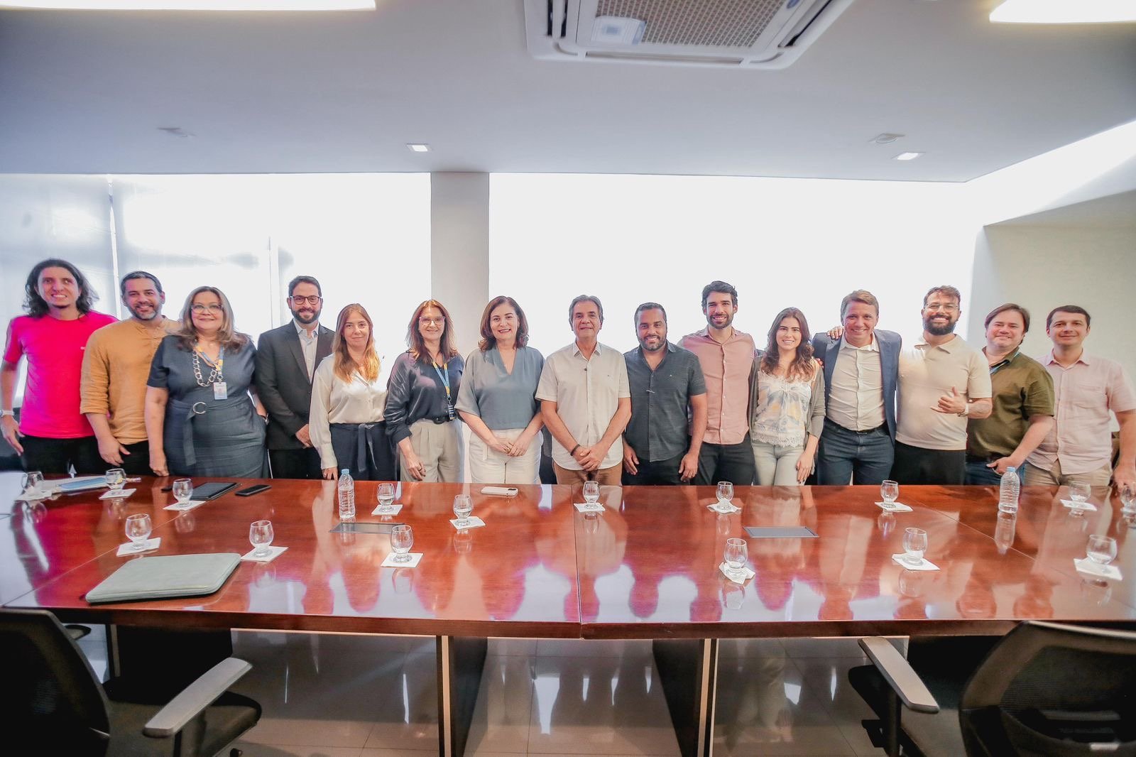 Inovação: Em Ipojuca, Carlos Santana implanta transformação digital para otimizar serviços públicos