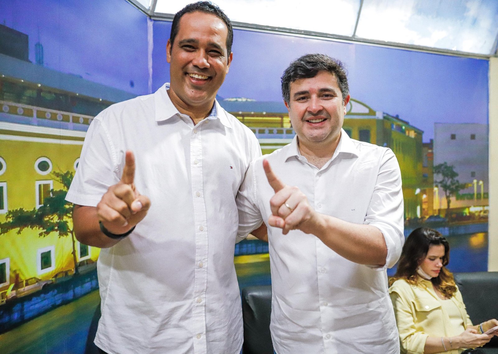 Deputado Jeferson Timóteo oficializa apoio a Eduardo da Fonte: “É o melhor nome para o Senado”