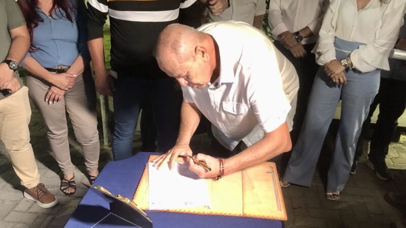 Marcílio Régio lança programa “Minha Rua Melhor” e inicia pavimentação de 18 vias em Carne de Vaca