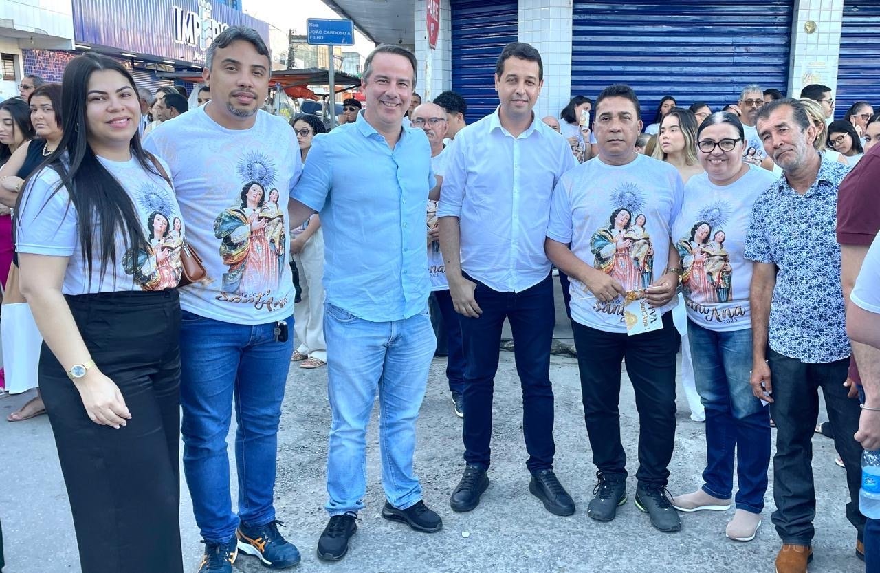 Marcello Maranhão prestigia procissão de Senhora Santana e é calorosamente recebido pela população de Ribeirão