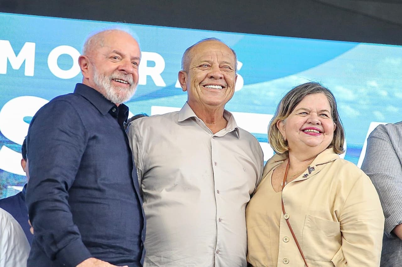 PREFEITO DE GOIANA PARTICIPA DE INAUGURAÇÃO DA FÁBRICA DE HEMODERIVADOS DA HEMOBRÁS NO MUNICÍPIO