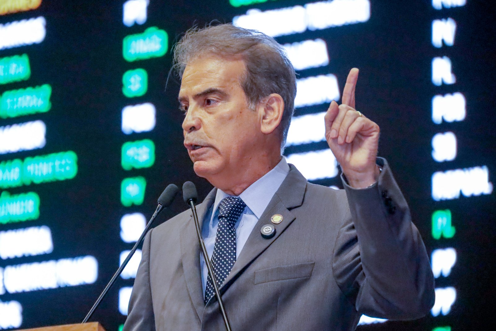 Feitosa protesta contra prisão de Bolsonaro