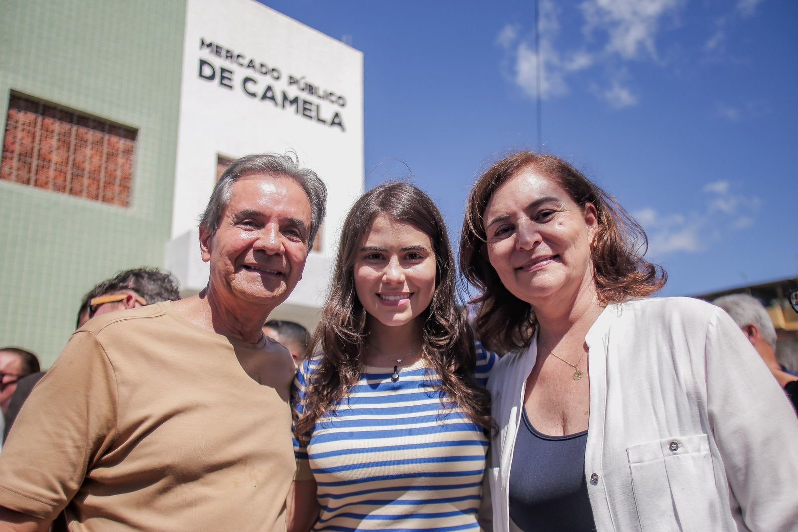 Carlos Santana inaugura Mercado Público de Camela totalmente requalificado