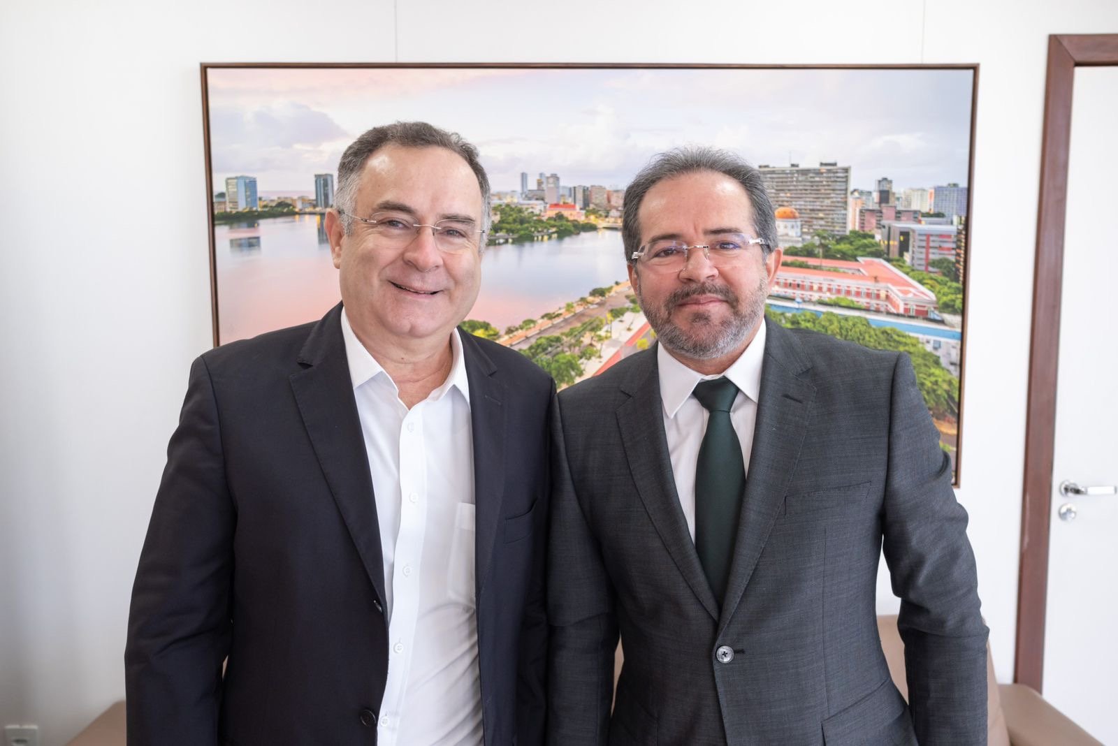 Zeca Cavalcanti fortalece diálogo com TCE-PE e reafirma compromisso de Arcoverde com transparência e responsabilidade