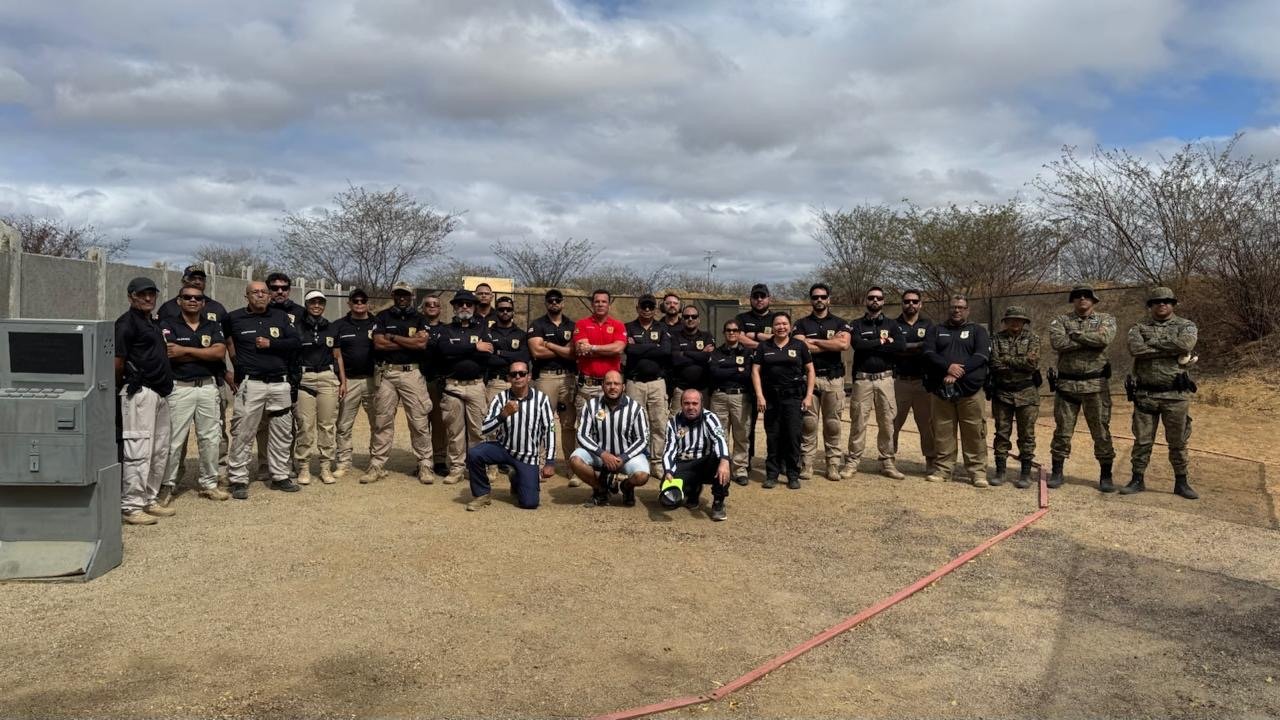 A 17ª COORPIN Juazeiro manifesta sua profunda gratidão a todos os participantes do 6º Torneio de Tiro Opara 2025. O sucesso do evento foi fruto da dedicação, da disciplina e do espírito de união demonstrados por cada competidor.