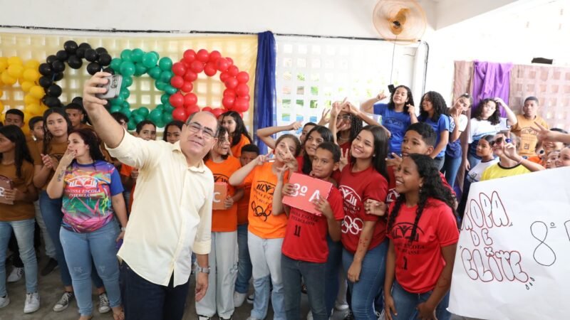 Mano Medeiros participa da abertura dos Jogos Interclasses