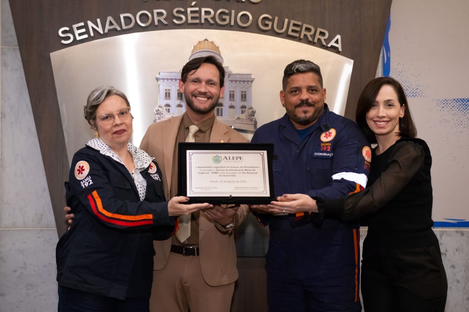 Gilmar Júnior comanda homenagem em alusão ao Dia Nacional do Socorrista