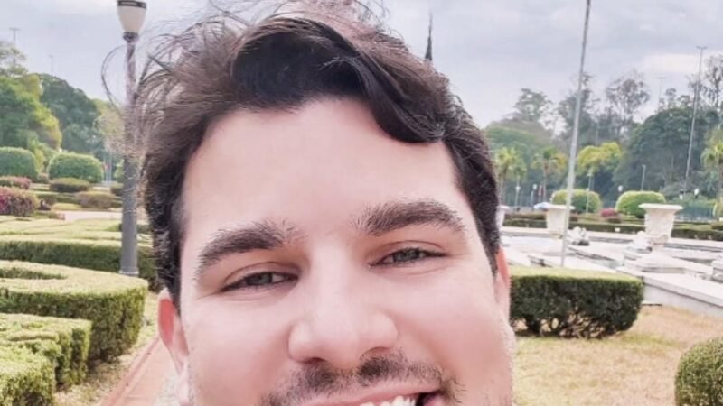 Prefeito Ismael Lira antecipa em 12 dias, salários de comissionados de todas as secretarias e contratados da educação, reforçando o compromisso com o servidor de Orocó