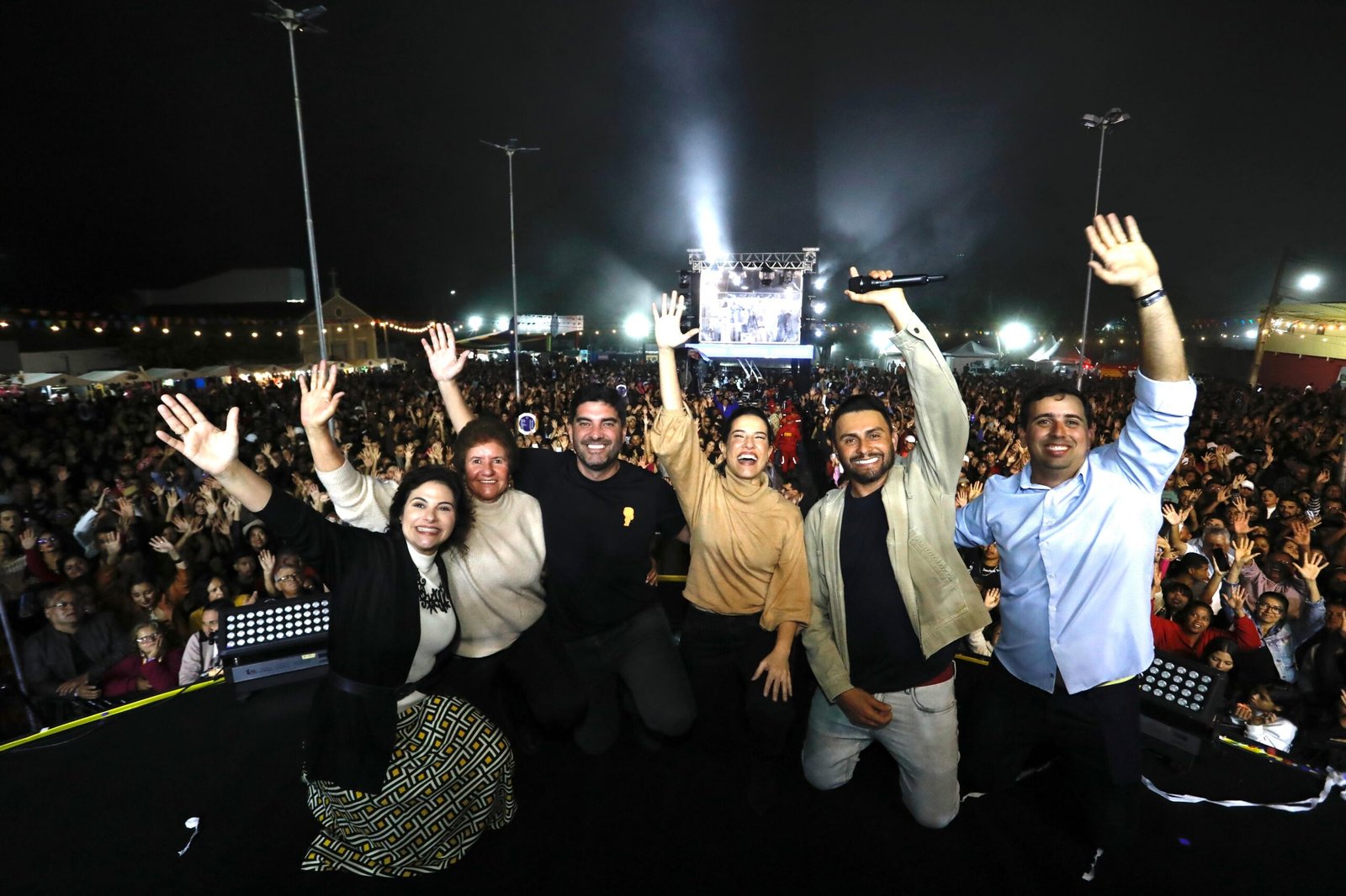 Com rede hoteleira com mais de 90% de ocupação, Pernambuco Meu País movimenta o município de Buíque e é prestigiado pela governadora Raquel Lyra