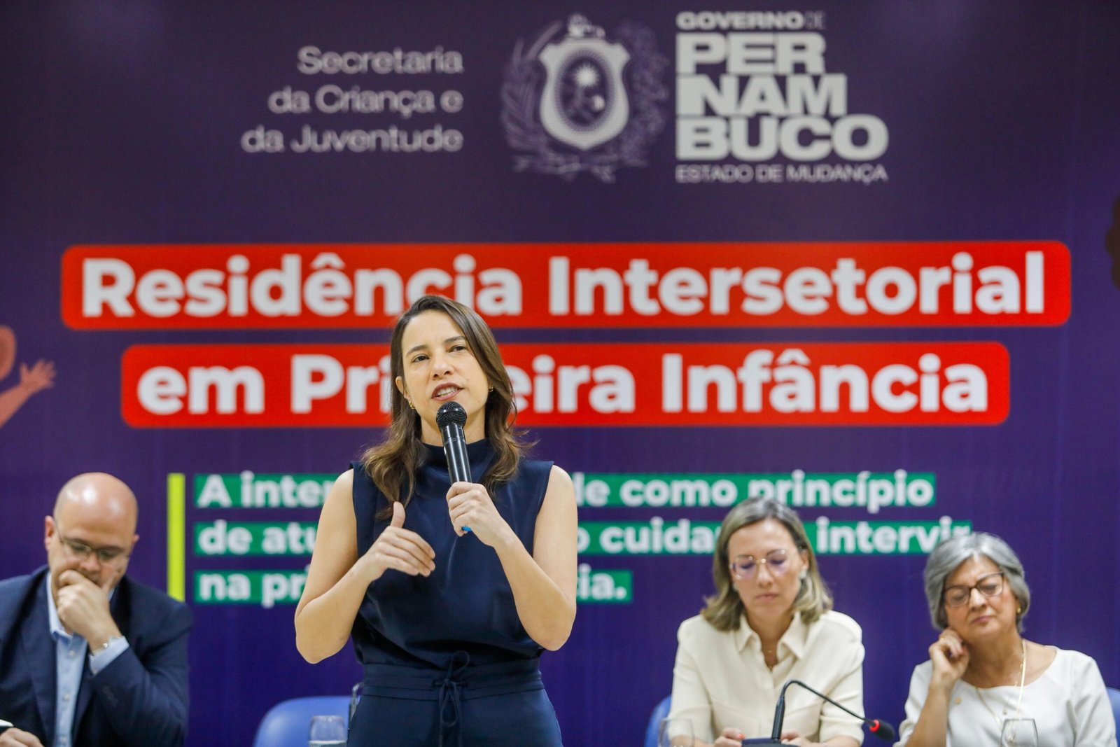 Pernambuco é pioneiro na Residência em Primeira Infância e celebra formatura da turma comandada pela governadora Raquel Lyra