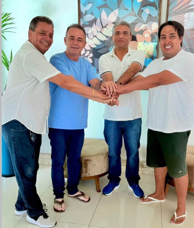 Erlanio Xavier recebe apoio de lideranças políticas de Anapurus.