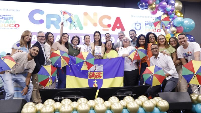 Pernambuco avança na educação e premia 50 escolas no Prêmio Escola Destaque do Programa Criança Alfabetizada